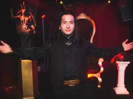 Satanista diz que trabalhou com equipe de Lula na campanha e que se arrependeu e “vai derrubá-lo” 