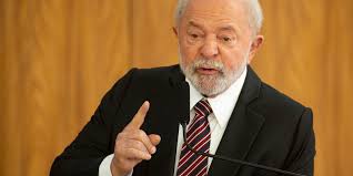 Lula abre crédito suplementar de R$ 1,3 bilhão para 5 ministérios