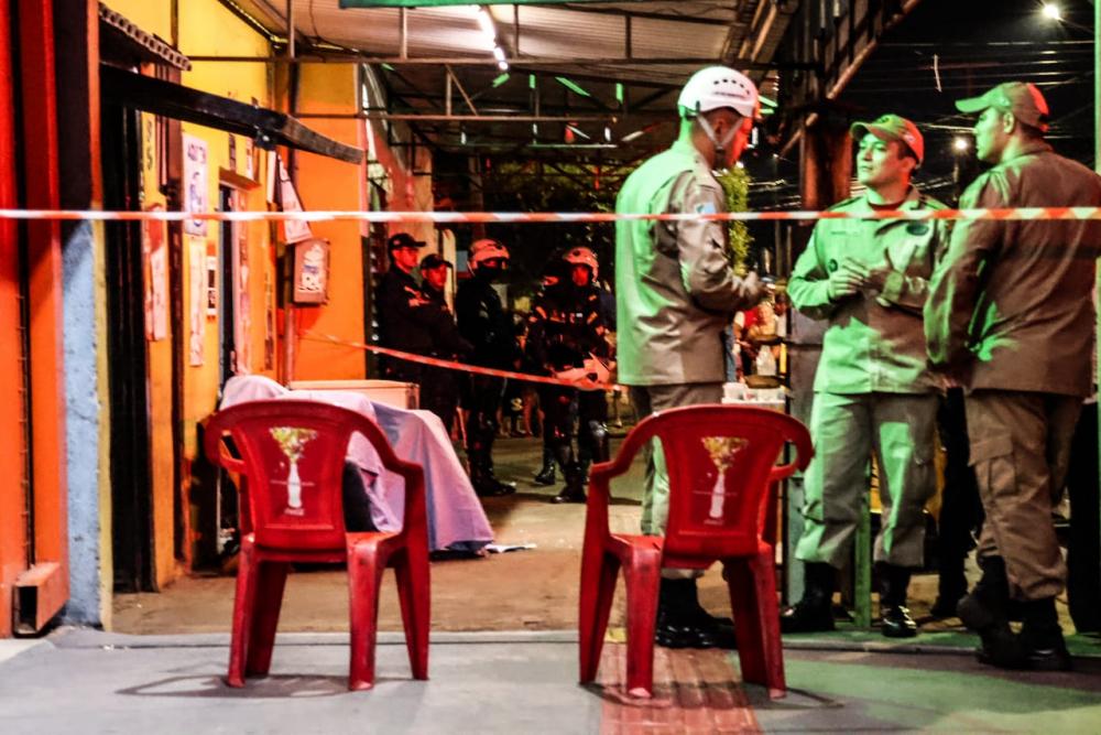 Polícia procura atiradores que executaram pai e filho em conveniência em Campo Grande