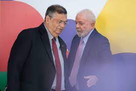 Lula anuncia ação das Forças Armadas dentro de portos e aeroportos