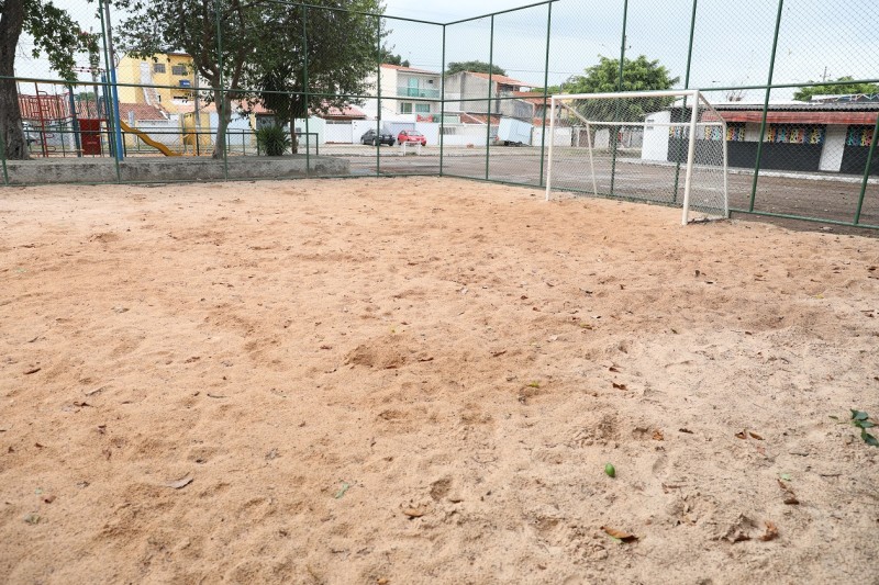 GDF investe R$ 1,6 milhão na construção de 20 quadras esportivas de areia