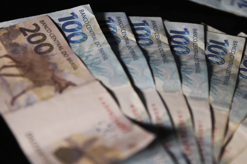 Prazo para parcelar débitos de emissoras de rádio e TV acaba hoje