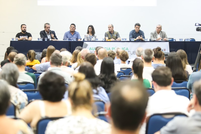 Em audiência pública, Governo debate com população de Matinhos a Ponte de Guaratuba
