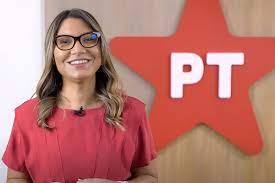 “Que Massa esse abraço”, diz Janja em apoio ao candidato da esquerda no 2º turno na Argentina