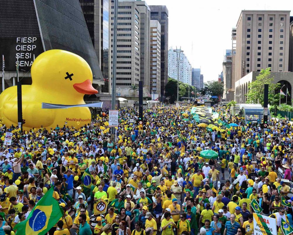 Ato na Paulista tem gritos contra Lula e STF e homenageia Cleriston