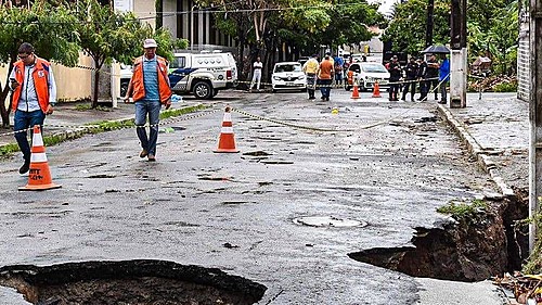 Alerta: Defesa Civil prevê cratera de até 300 metros em Maceió