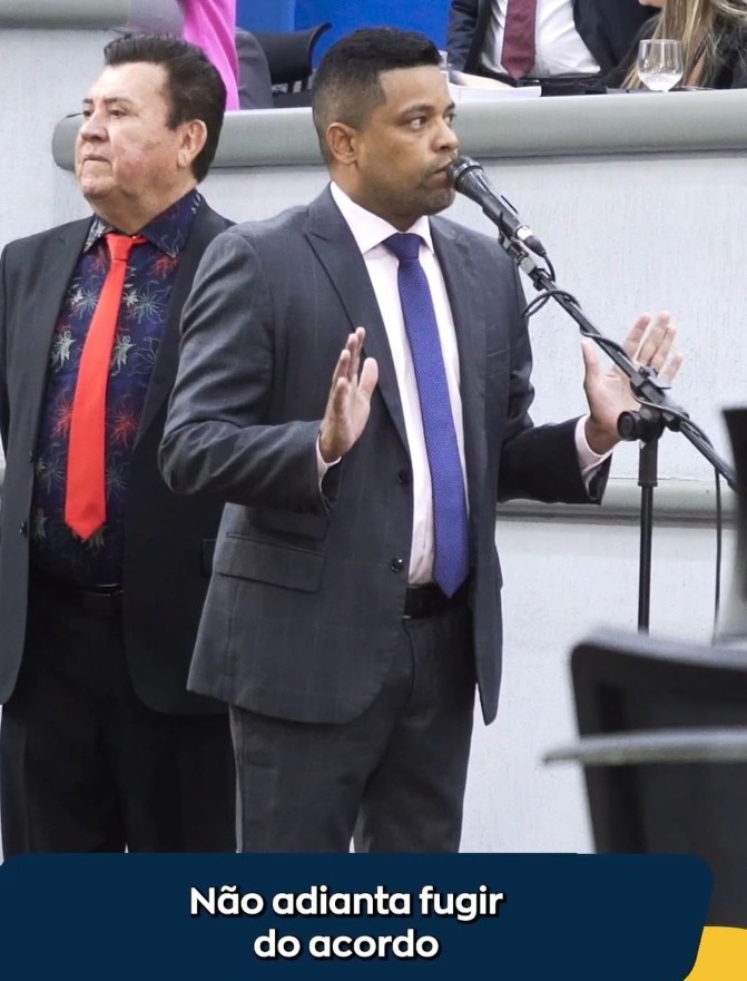 Vereador Riverton cobra reajuste salarial dos professores à Prefeitura de CG