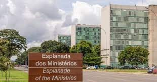 Lula define estrutura dos ministérios e secretarias neste domingo