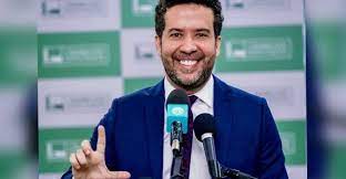 Ex-assessor aponta que Janones tinha outro esquema além da rachadinha