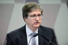 Com presença de Lula, Paulo Gonet toma posse como procurador-geral da República nesta segunda