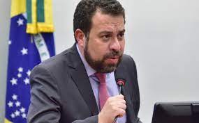 Boulos usa as redes sociais para atacar prefeito de São Paulo