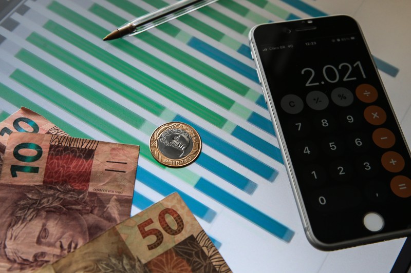 Mercado reduz expectativa de inflação para 5,79%