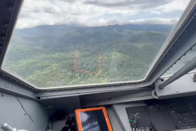 Após 12 dias desaparecido, helicóptero é encontrado em São Paulo