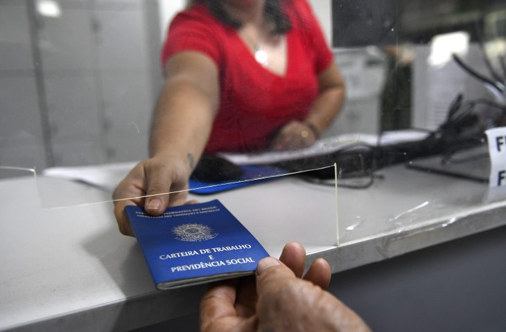 Semana começa com mais de 6,7 mil vagas de emprego em MS