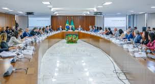 Desistência: Lula abandona ideia de reforma ministerial no início de 2024