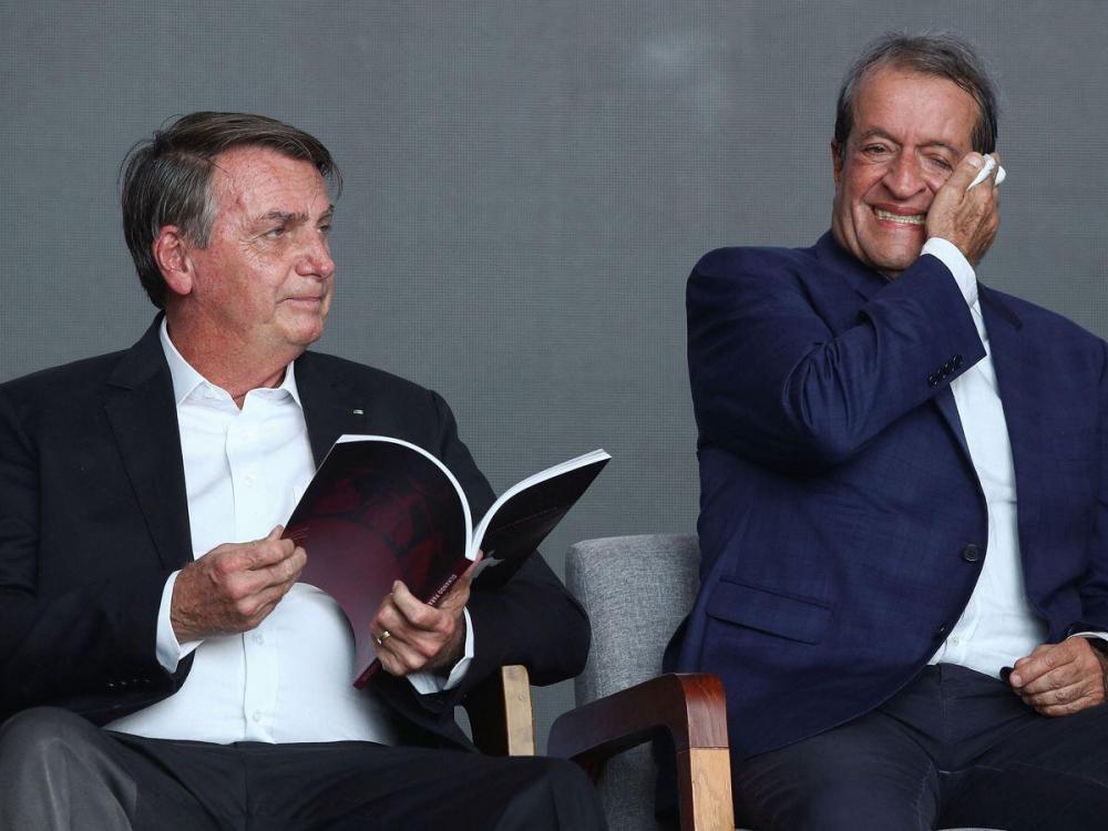 Após conversa com Valdemar, Bolsonaro tranquiliza aliados