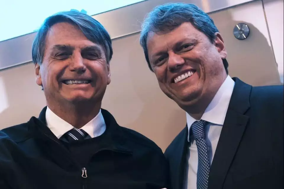 Tarcísio confirma presença em ato em defesa de Bolsonaro na Avenida Paulista