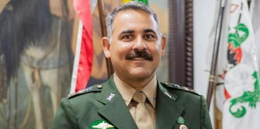 Após decisão de Moraes, dois militares são afastados do Exército