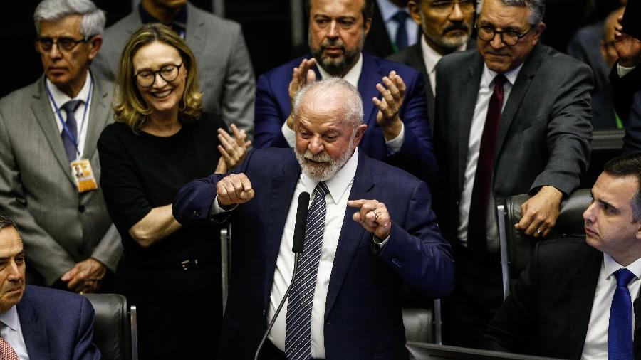 Deputados que assinaram impeachment de Lula são ameaçados pelo governo petista