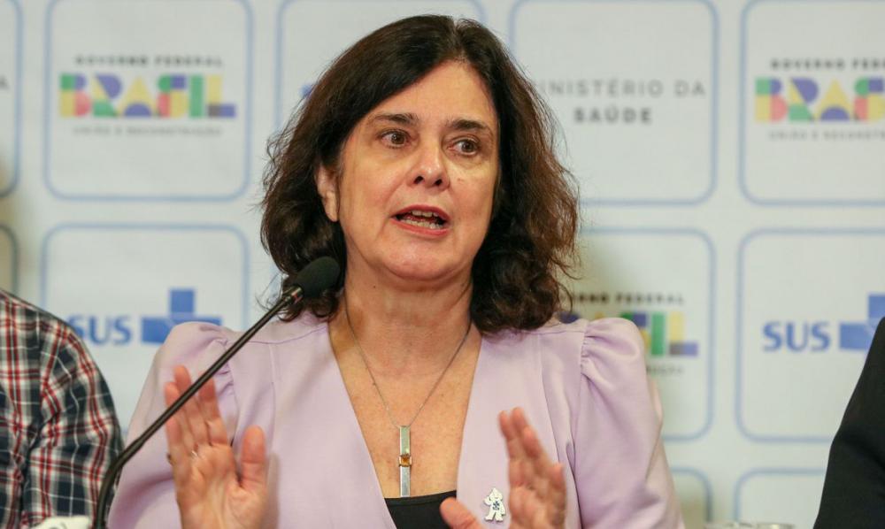 Após pressão, Nísia Trindade recua em nota sobre aborto 