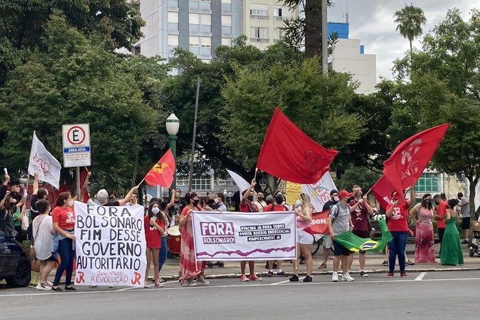 Esquerda articula manifestação após ato gigantesco da direita