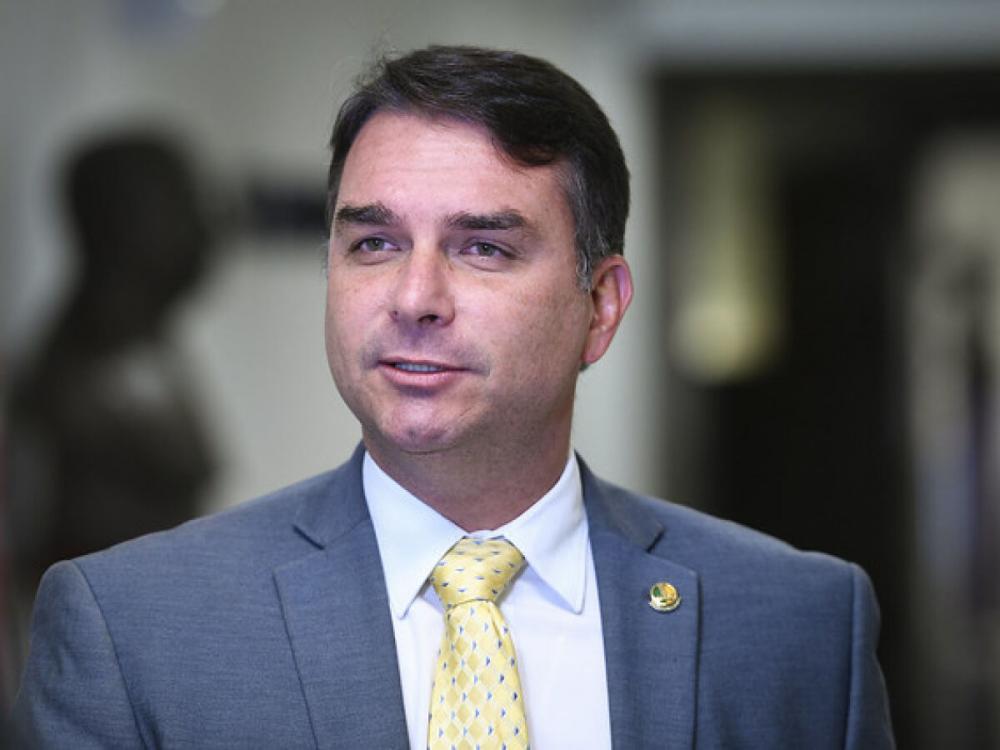 Eduardo Bolsonaro solicita a exclusão de Ricardo Arruda do PL 