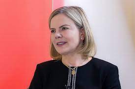 Decepção: Gleisi convoca manifestação contra Bolsonaro, mas nem pessoas do governo Lula aderem