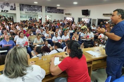 Professores definem nova paralisação nesta quinta-feira (15) na Capital