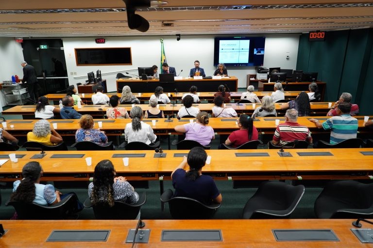 Entidades de defesa dos idosos cobram mais atenção do Estado com instituições de longa permanência