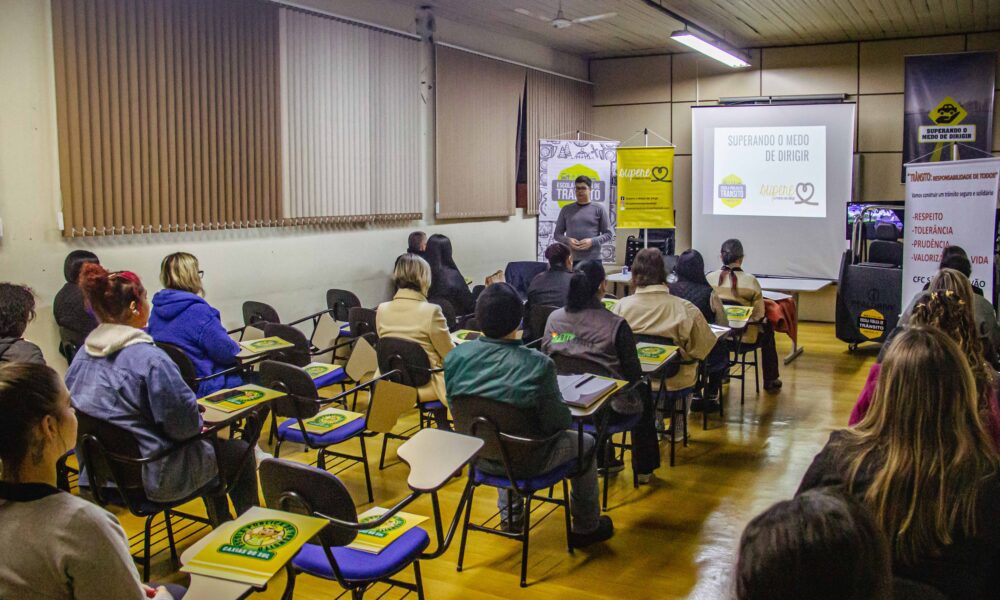 Curso para superar o medo de dirigir abre cadastro reserva