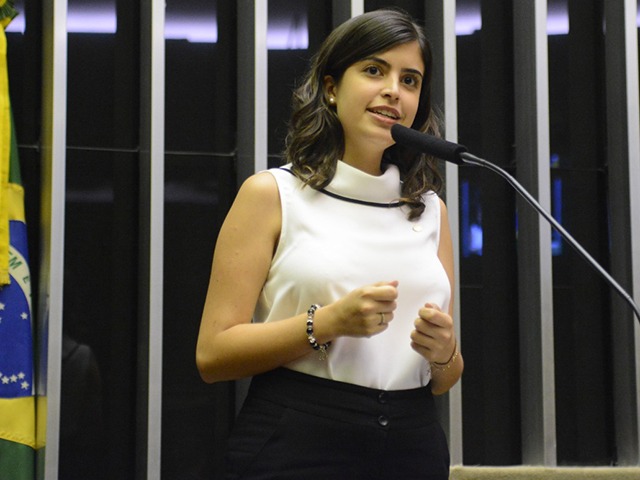 Marqueteiro de Tabata Amaral abandona campanha à prefeitura de SP por falta de pagamento