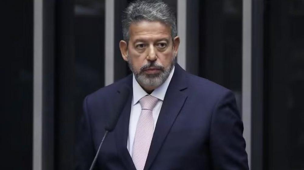 Após briga pública com Padilha, Lira manda recado a Lula