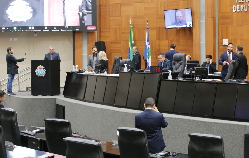 Deputados aprovam LDO de 2023 em segunda votação e redação final