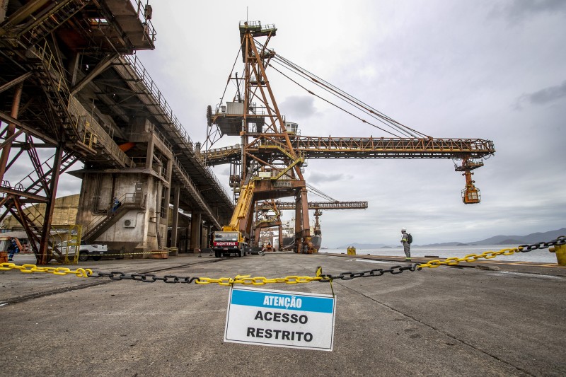 Portos do Paraná prepara Corredor Leste para exportação de granéis vegetais em 2023