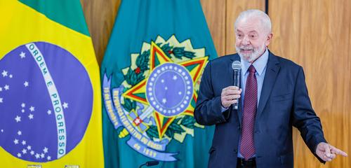 Governo anuncia aumento de benefícios para servidores em meio a pressões por reajustes salariais