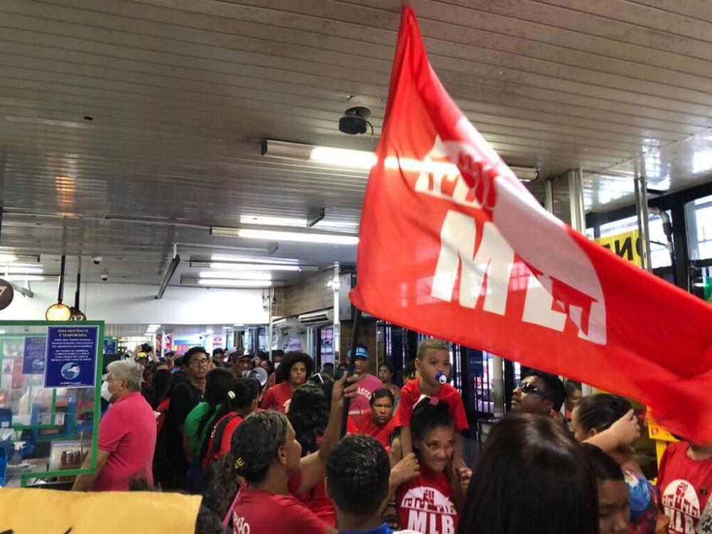 Movimento ligado ao MST invade supermercado em Natal e em dez estados brasileiros