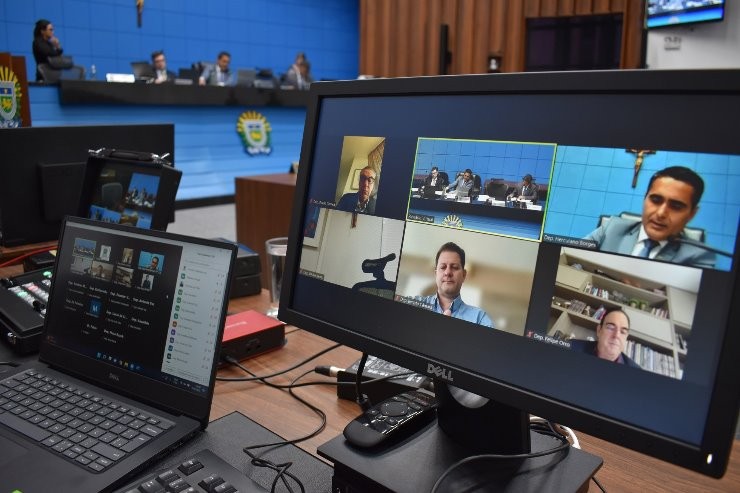 Proposta altera regra de concessão de honrarias relativas à Polícia Civil