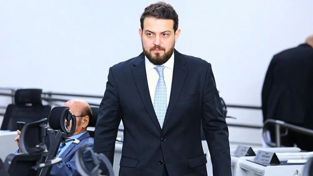 Vereador Claudinho Serra preso por corrupção, usará tornozeleira eletrônica e está proibido de sair de Campo Grande