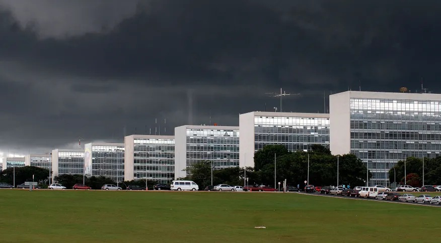 Ministérios de Lula têm disputas por cargos