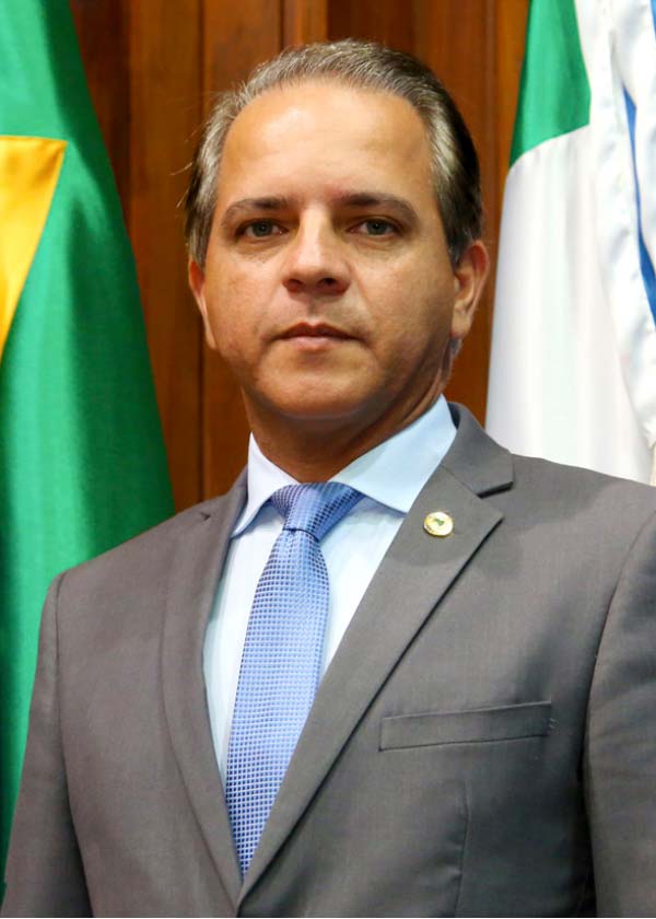 Coronel David homenageia profissionais da Segurança Pública com Medalha de Honra