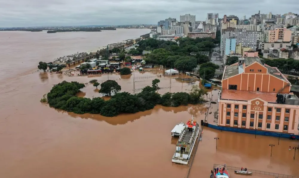 Crise no Rio Grande do Sul: Enchentes já deixam 147 mortos e meio milhão de desalojados