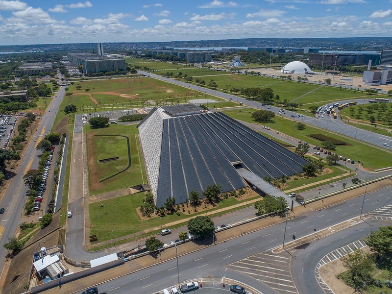 Começa reforma do Teatro Nacional
