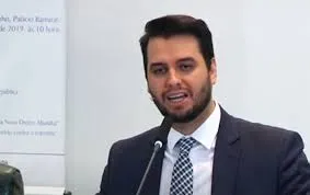 Ministro do STF nega pedido de soltura de ex-assessor de Bolsonaro preso por suposta tentativa de golpe