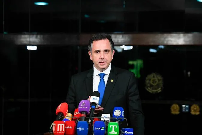 Rodrigo Pacheco defende manutenção de alíquota de 8% para desoneração dos Municípios