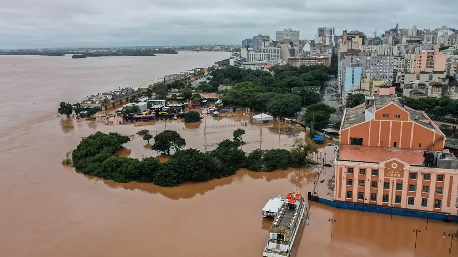 Nível do Guaíba sobe em Porto Alegre após chuvas intensas