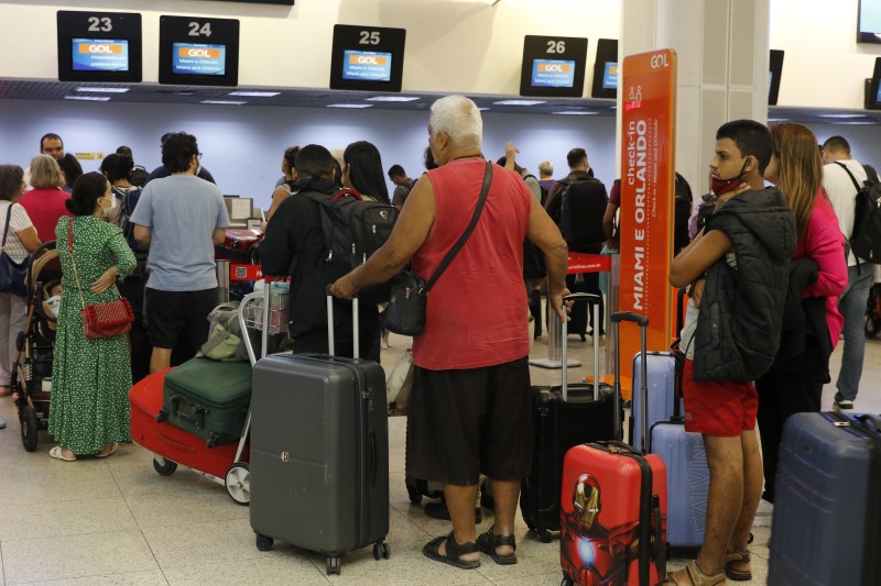Agência Brasil explica: direitos dos passageiros em atrasos de voos