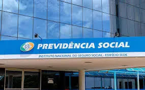 Governo Lula reduz projeção de gastos com Previdência em R$ 12 bilhões, revelam documentos