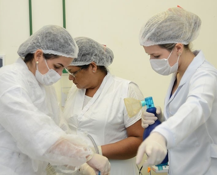 PEC que viabiliza piso da enfermagem vai para promulgação hoje, 22