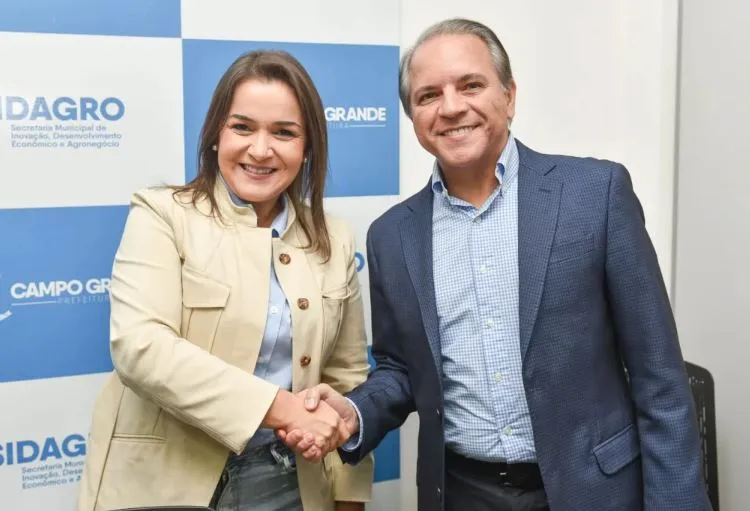 PP aguarda decisão do PL para apoiar reeleição de Adriane Lopes e articula escolha de vice