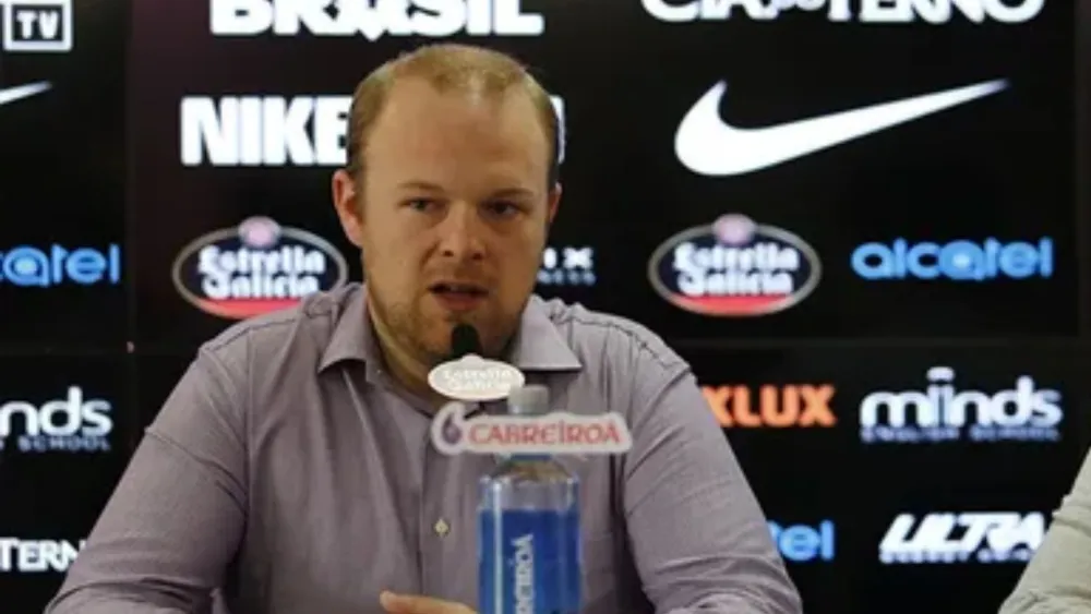 Corinthians anuncia Vinicius Manfredi de Azevedo como novo superintendente de marketing